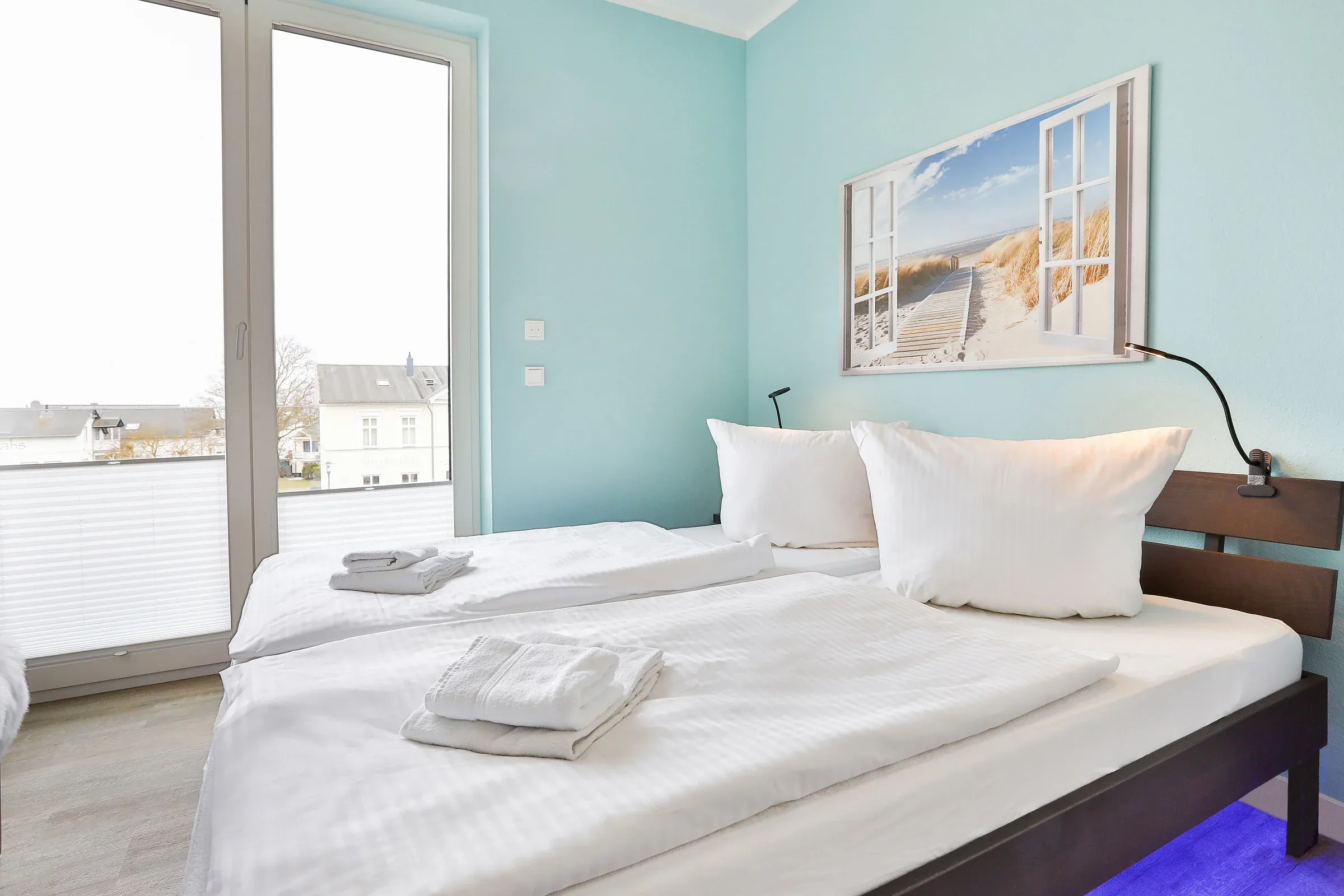 Chambre avec deux lits simples